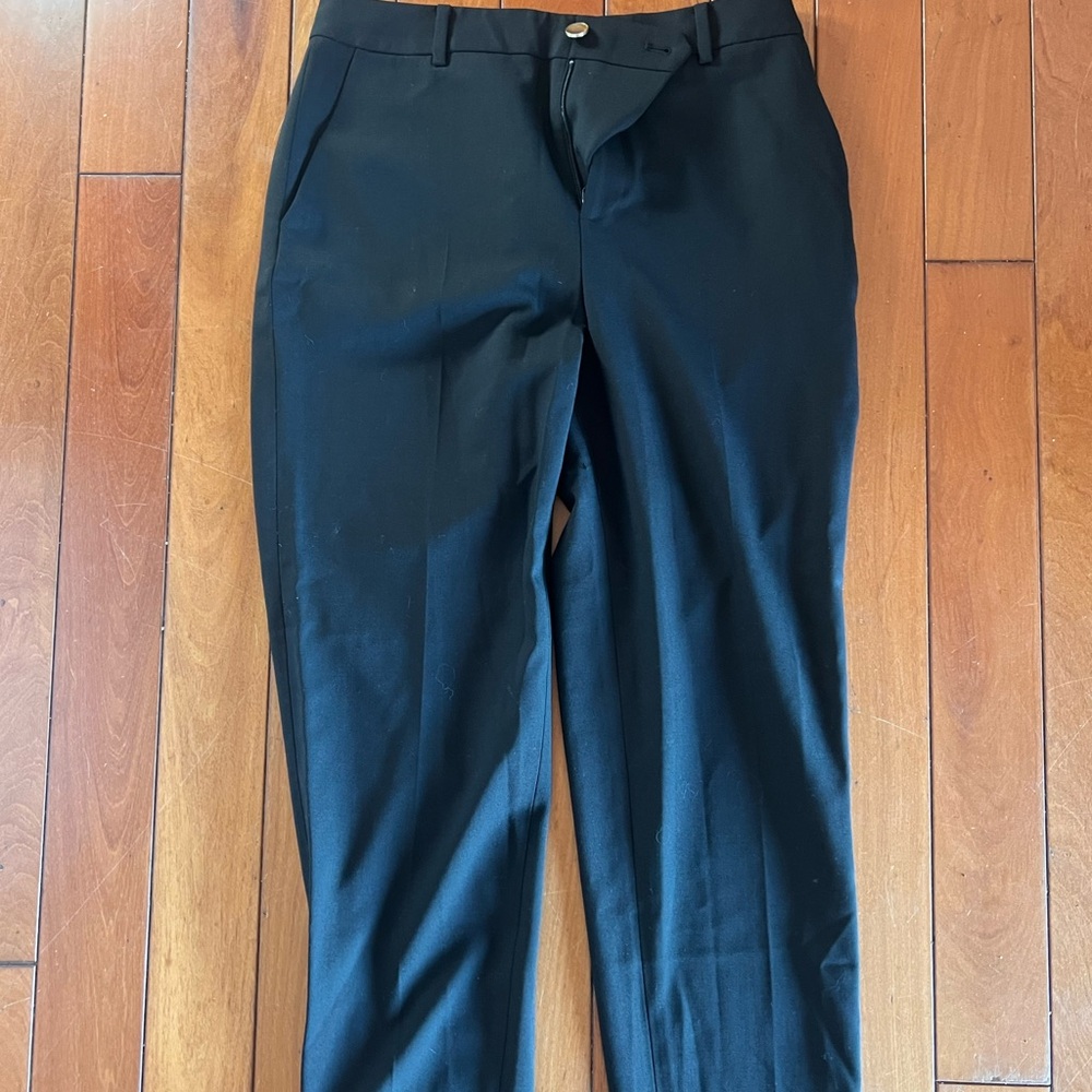 Black cropped dress pants